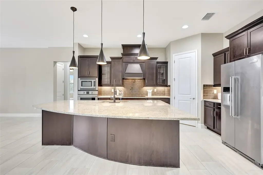 604 166th Street E Bradenton FL 34212