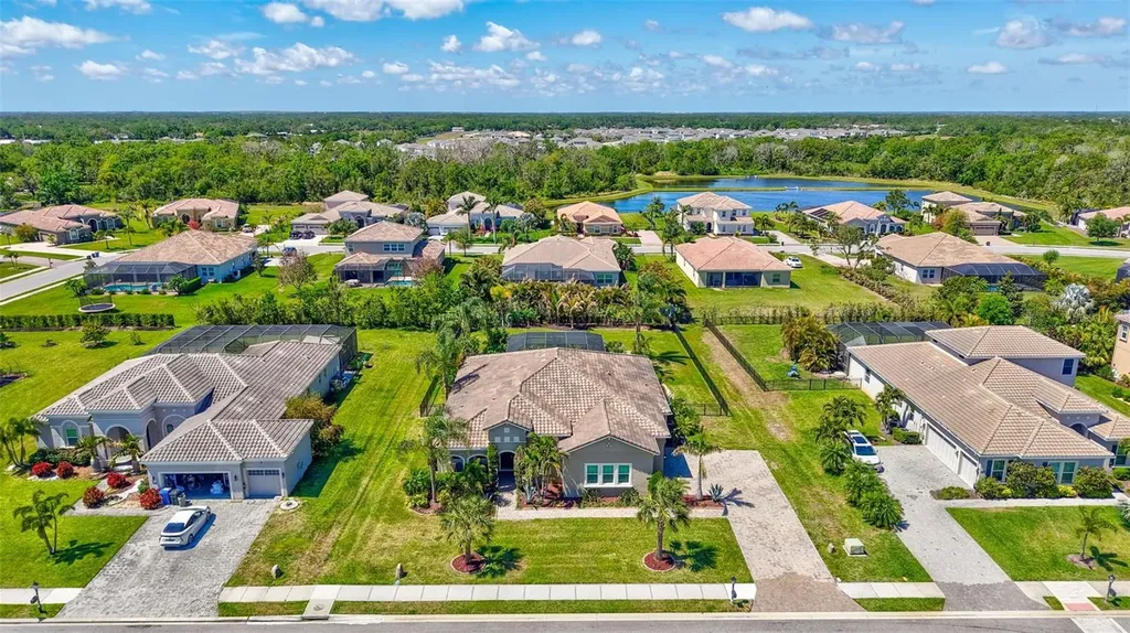 604 166th Street E Bradenton FL 34212