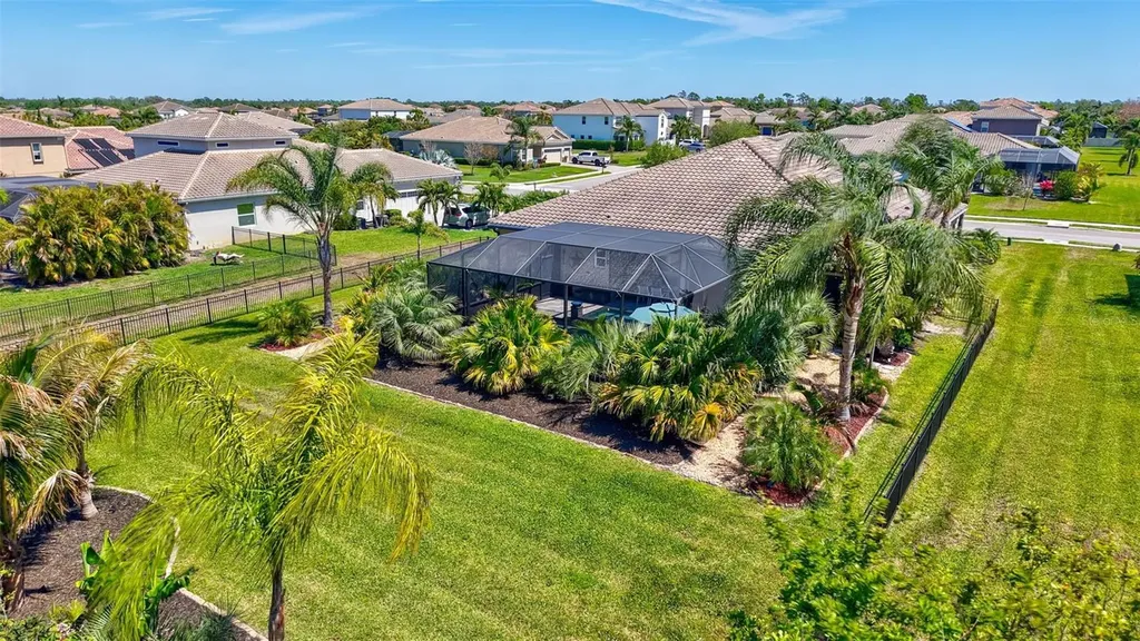 604 166th Street E Bradenton FL 34212