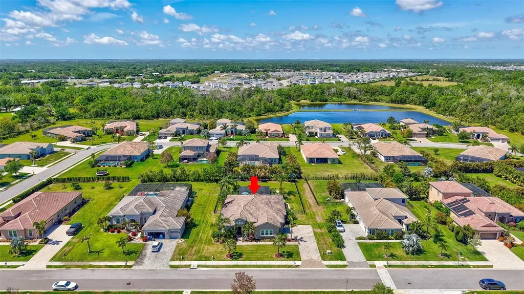 604 166th Street E Bradenton FL 34212