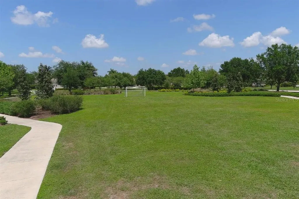 604 166th Street E Bradenton FL 34212
