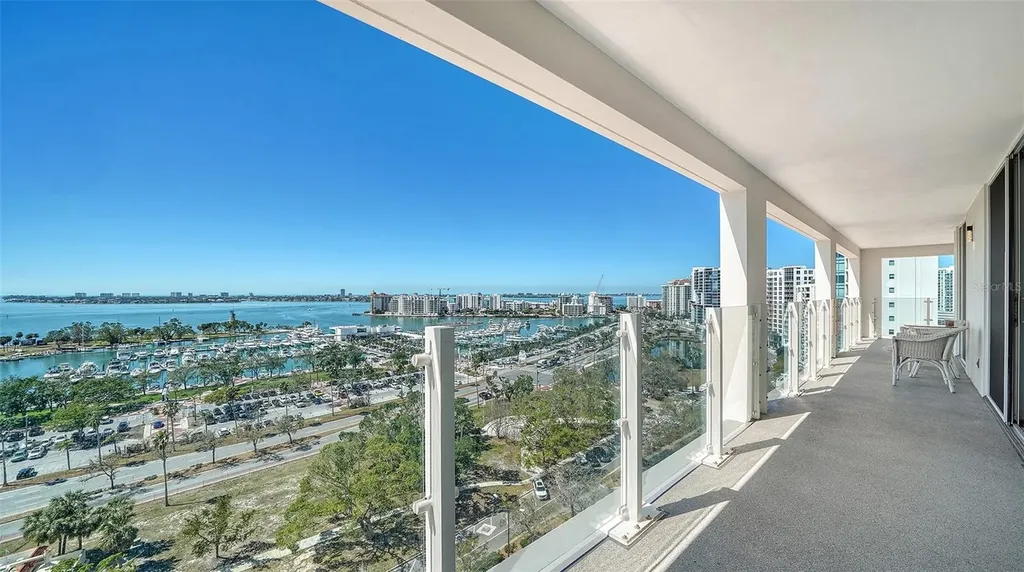 101 S Gulfstream Avenue Sarasota FL 34236