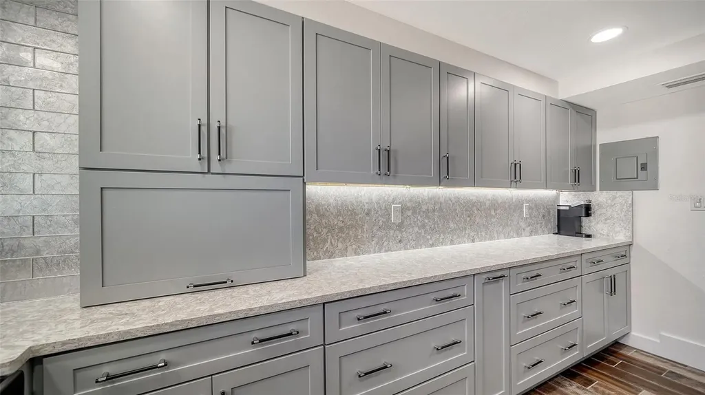 101 S Gulfstream Avenue Sarasota FL 34236