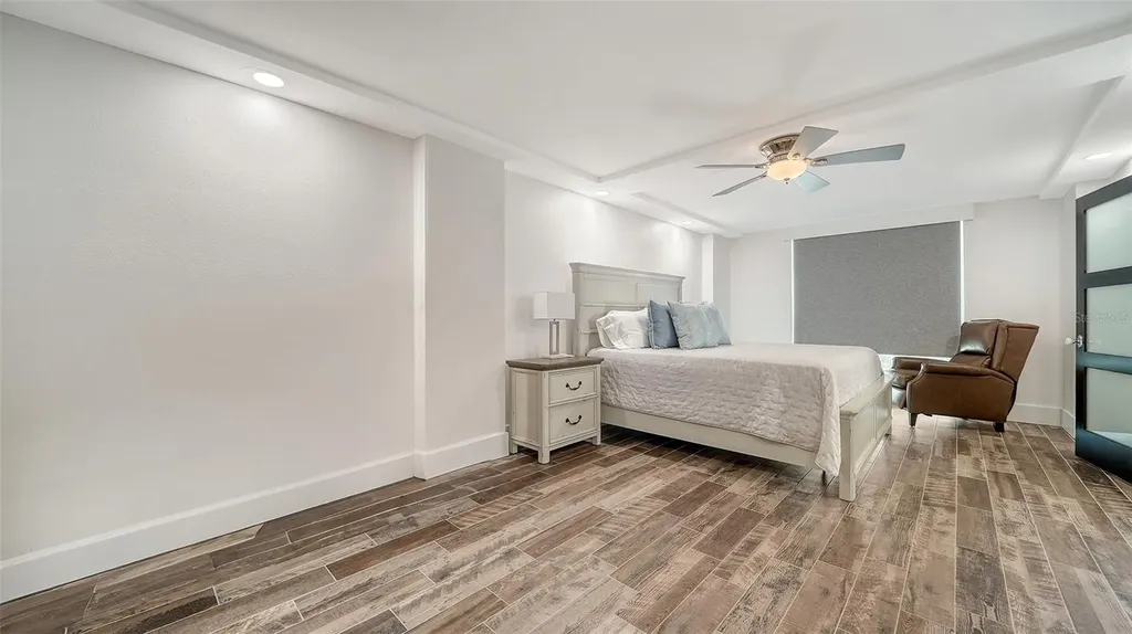 101 S Gulfstream Avenue Sarasota FL 34236