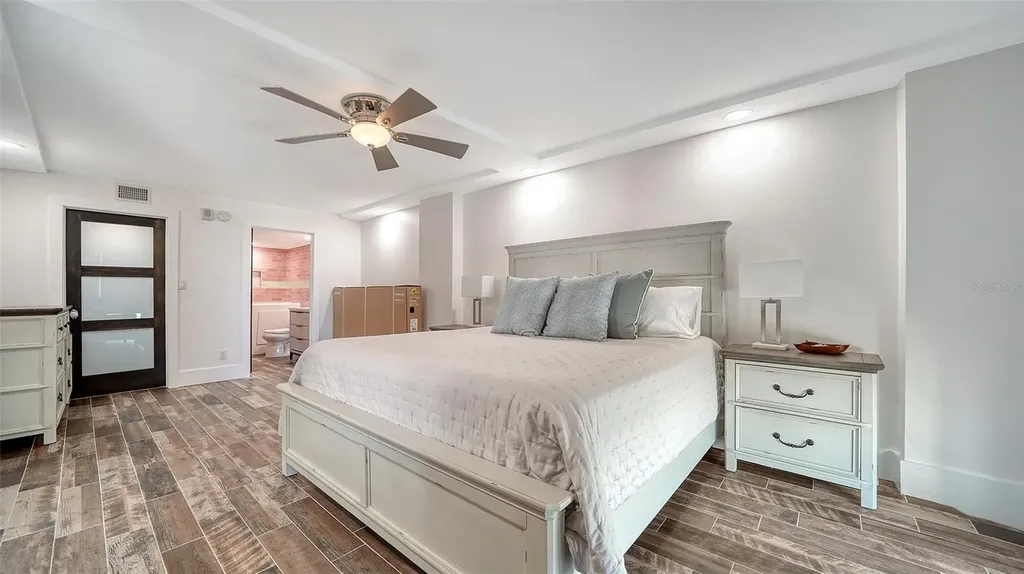 101 S Gulfstream Avenue Sarasota FL 34236