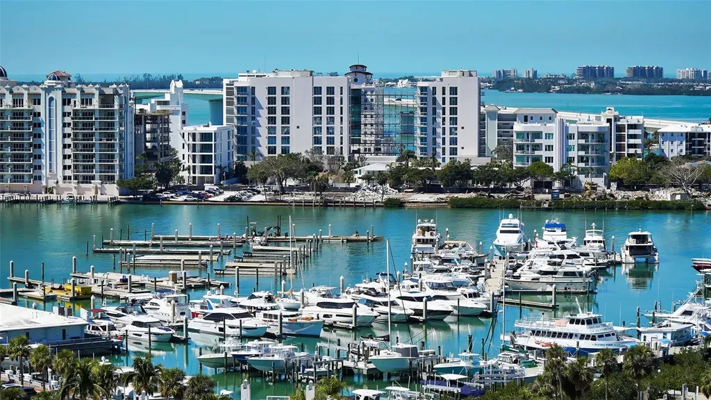 101 S Gulfstream Avenue Sarasota FL 34236