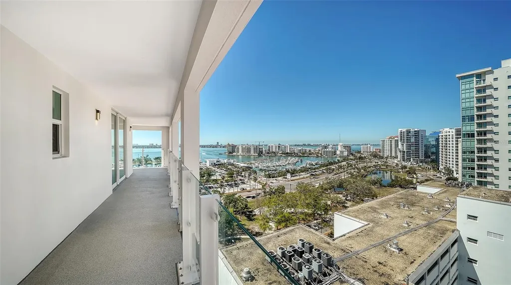 101 S Gulfstream Avenue Sarasota FL 34236