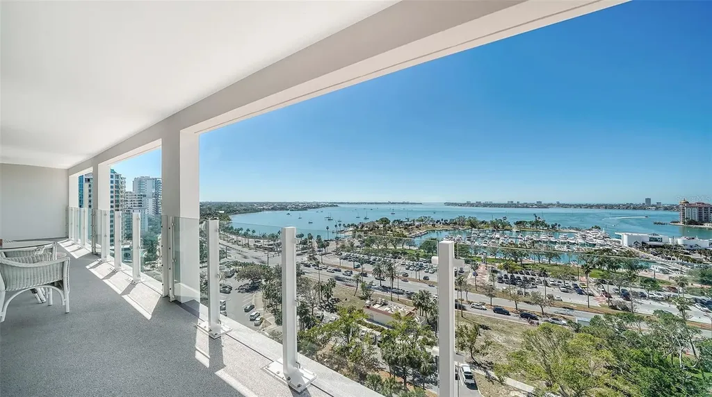 101 S Gulfstream Avenue Sarasota FL 34236