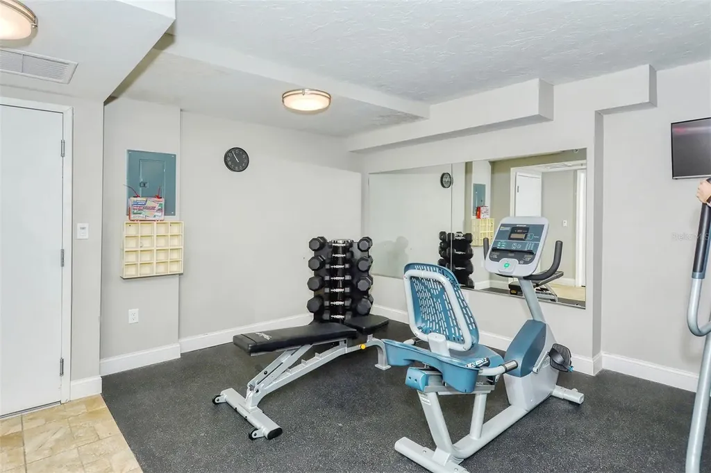 101 S Gulfstream Avenue Sarasota FL 34236