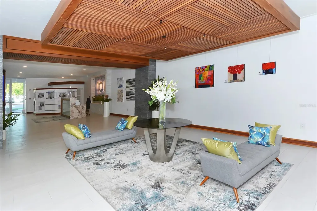 101 S Gulfstream Avenue Sarasota FL 34236