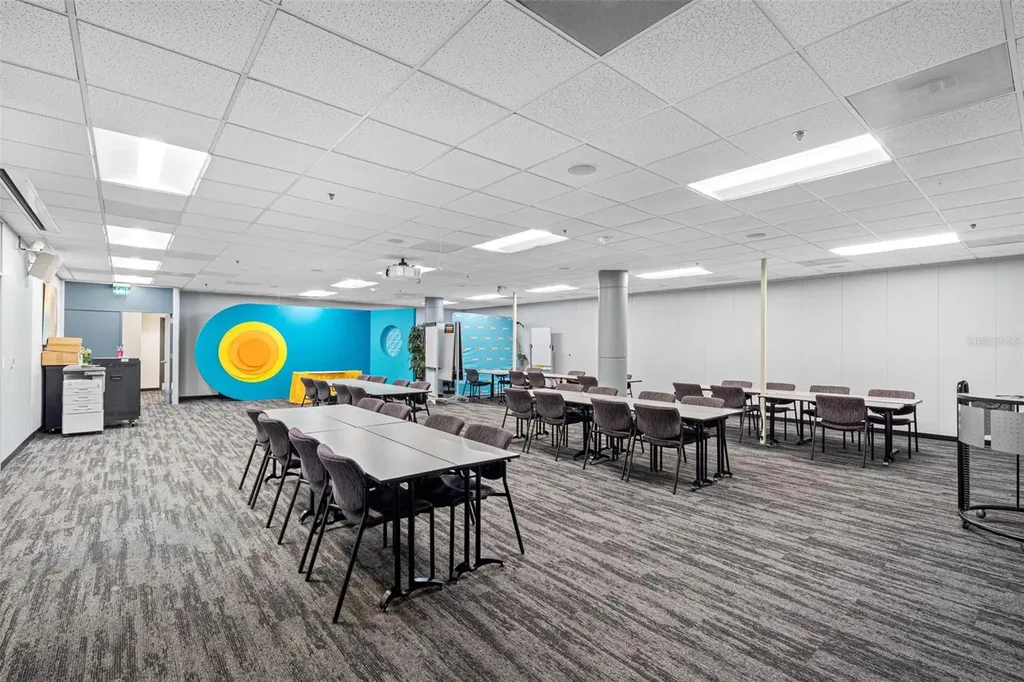 6801 E Hillsborough Avenue Tampa FL 33610