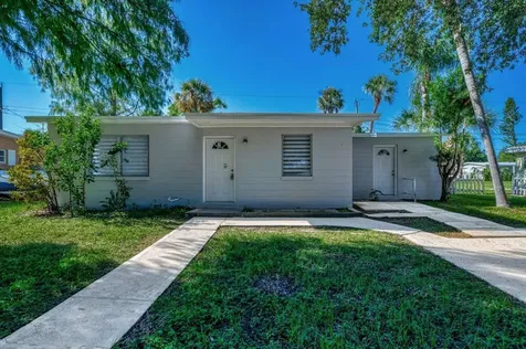 8469 Aero Avenue North Port FL 34287