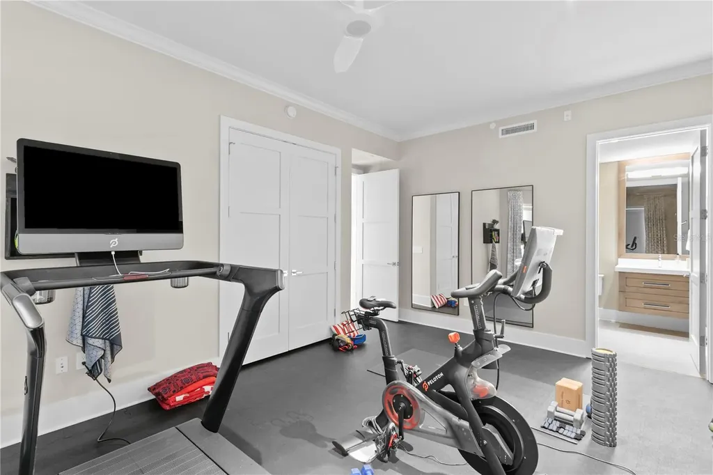 146 4th Avenue NE St Petersburg FL 33701