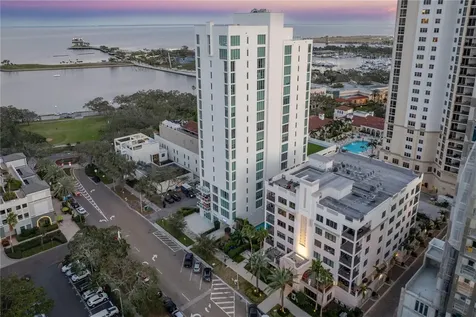 146 4th Avenue NE St Petersburg FL 33701