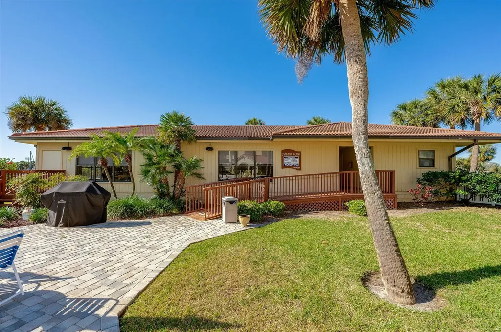 732 Marina Point Drive Daytona Beach FL 32114