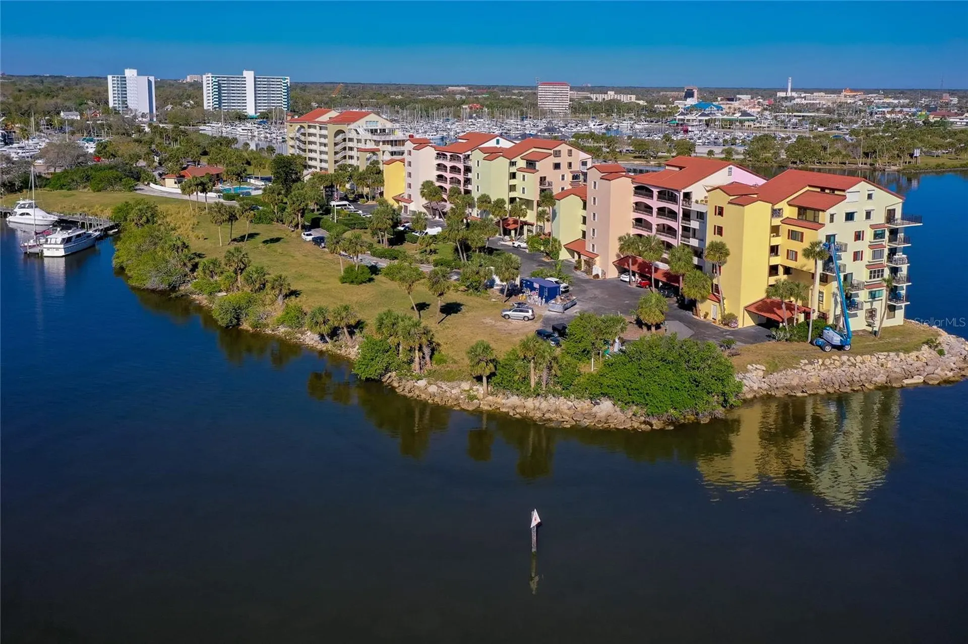 732 Marina Point Drive Daytona Beach FL 32114