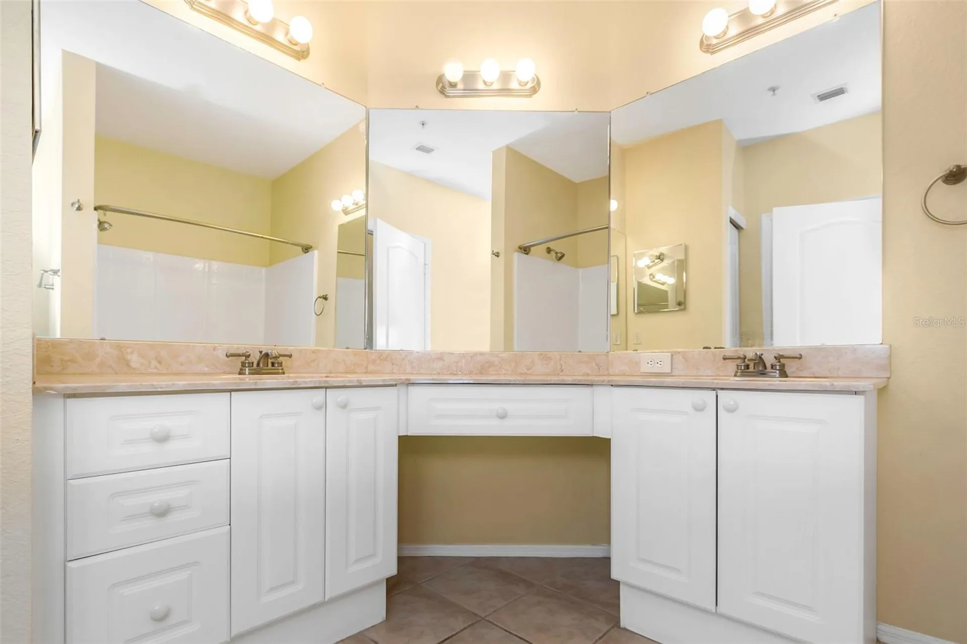 2730 Via Tivoli Clearwater FL 33764