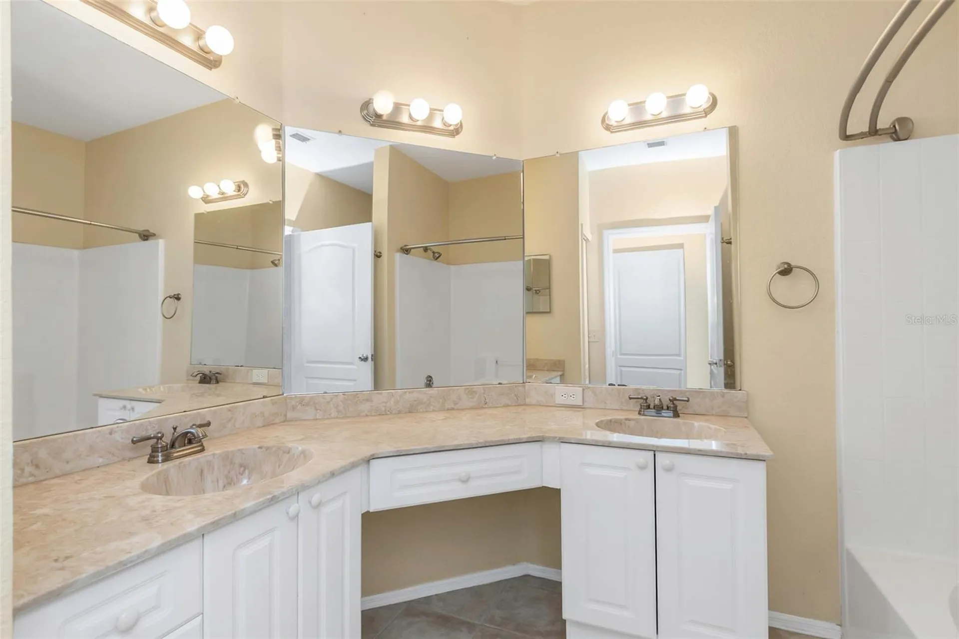 2730 Via Tivoli Clearwater FL 33764