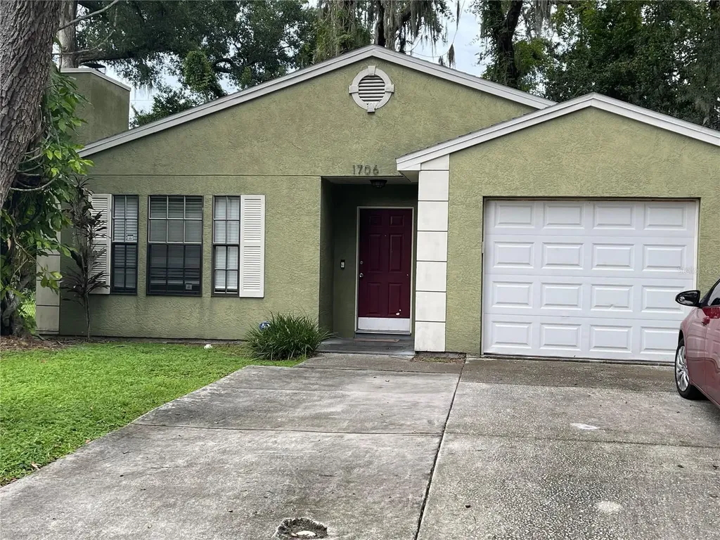 1706 E Fern Street Tampa FL 33610