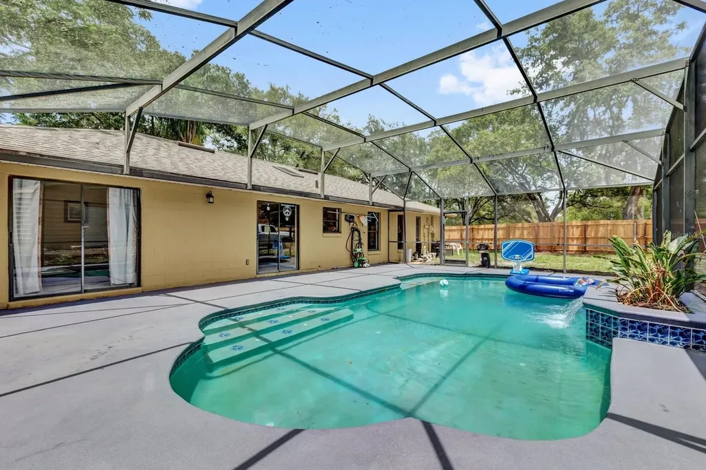 31632 Spruce Drive Eustis FL 32736