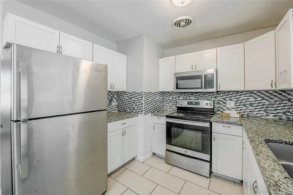 5210 Grandview Drive Orlando FL 32808