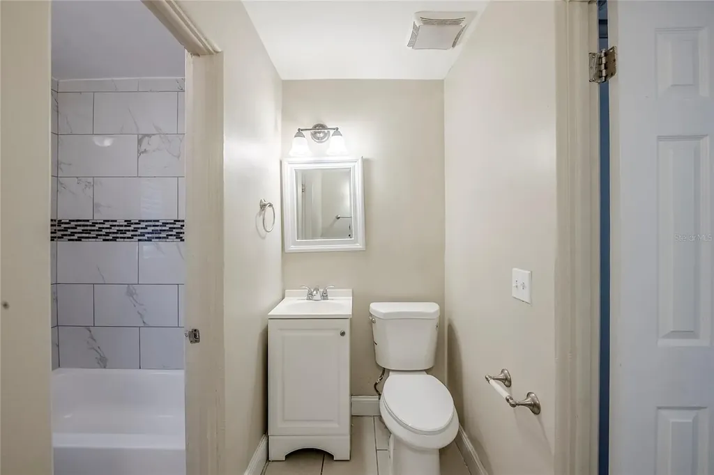 5210 Grandview Drive Orlando FL 32808
