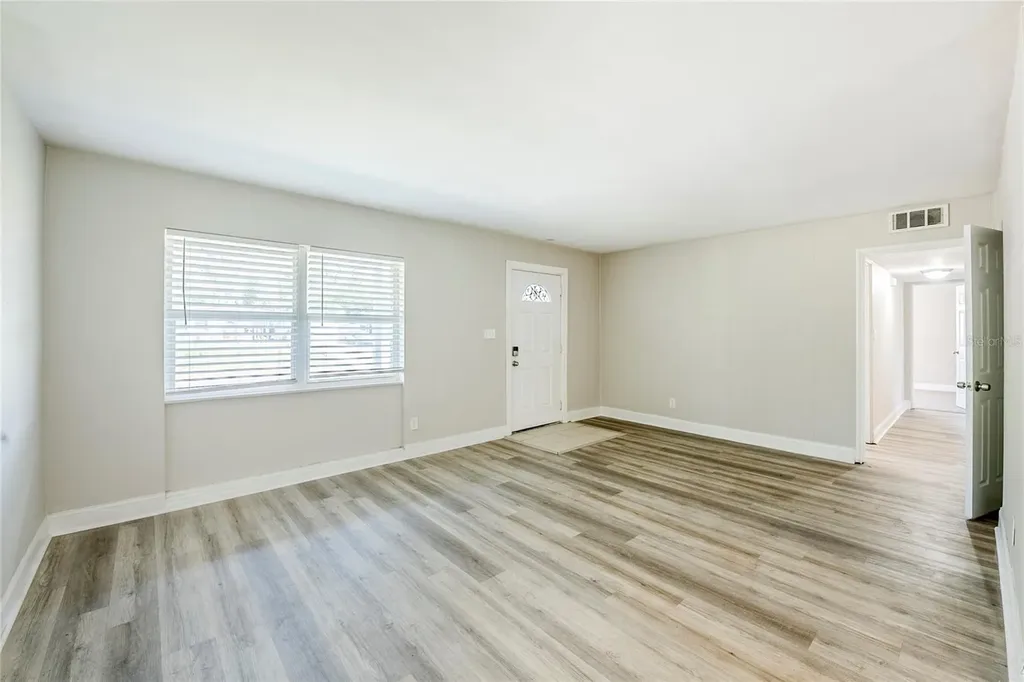 5210 Grandview Drive Orlando FL 32808