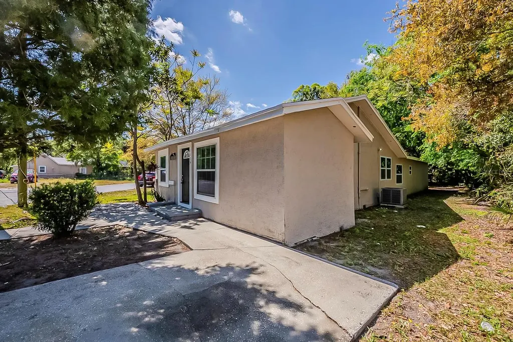1306 Shepherd Avenue Sanford FL 32771