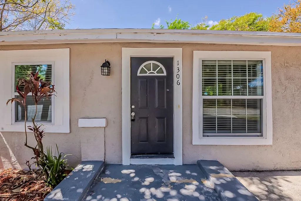 1306 Shepherd Avenue Sanford FL 32771