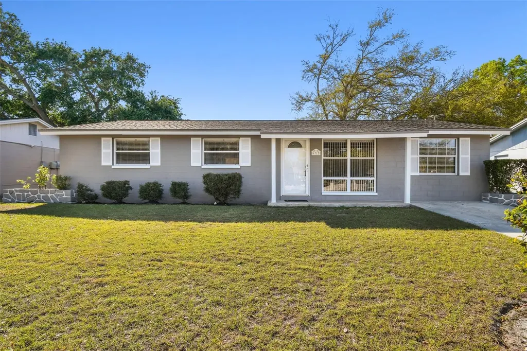 6712 Runningwoods Drive Tampa FL 33634