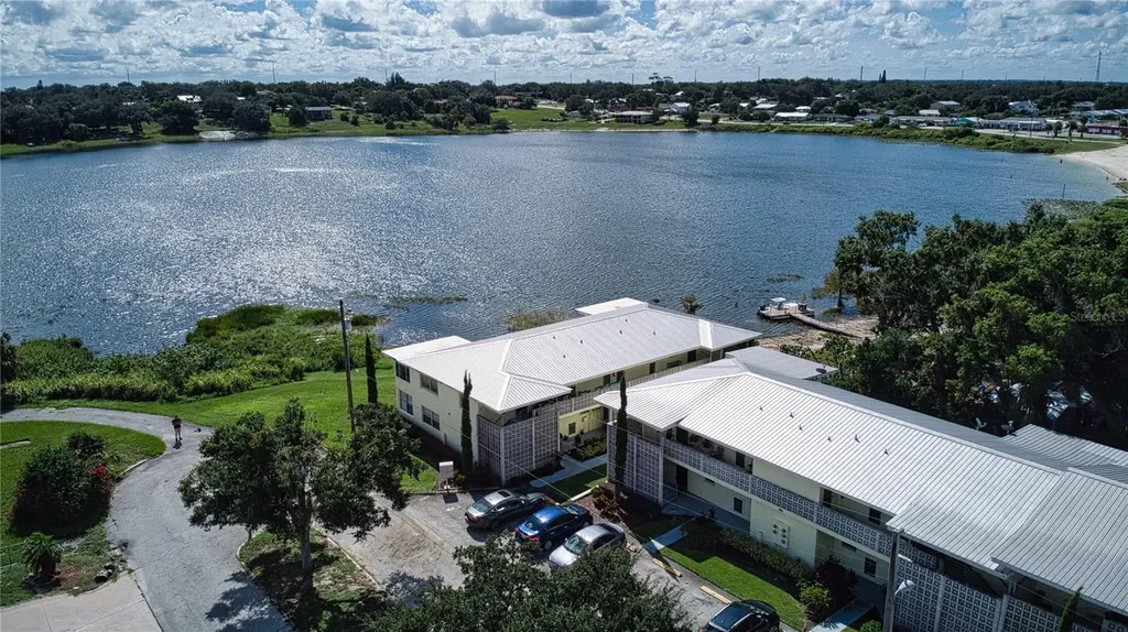 136 N Verona Avenue Avon Park FL 33825