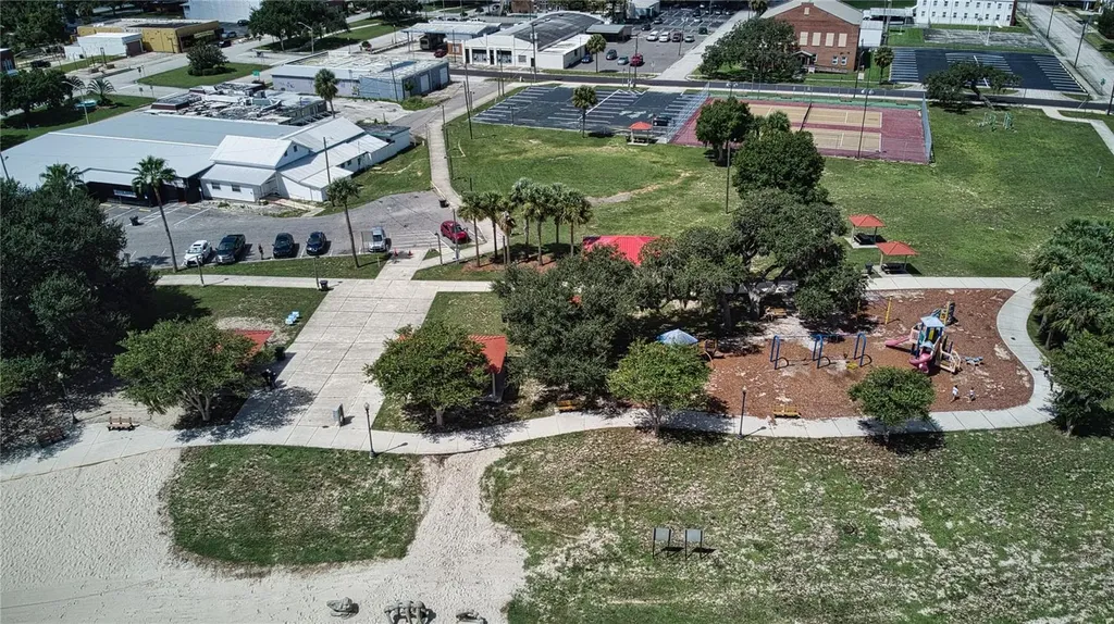 136 N Verona Avenue Avon Park FL 33825