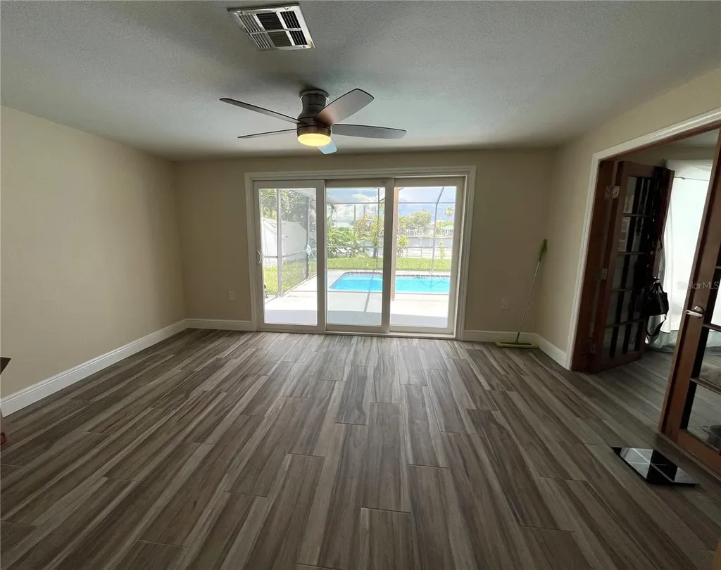 13630 Lagoon Drive Hudson FL 34667