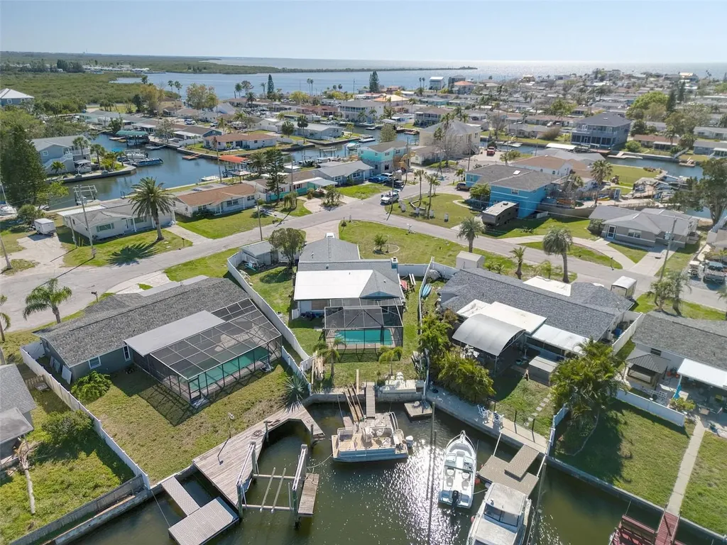 13630 Lagoon Drive Hudson FL 34667