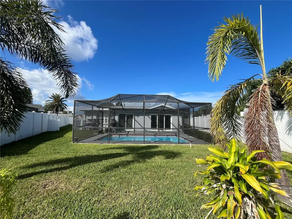 13630 Lagoon Drive Hudson FL 34667