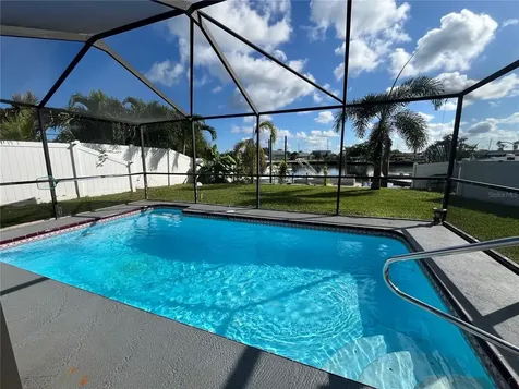 13630 Lagoon Drive Hudson FL 34667