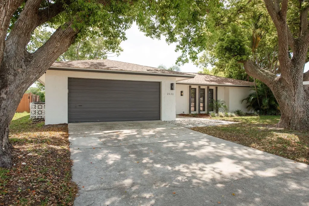 2121 Beecher Road Clearwater FL 33763