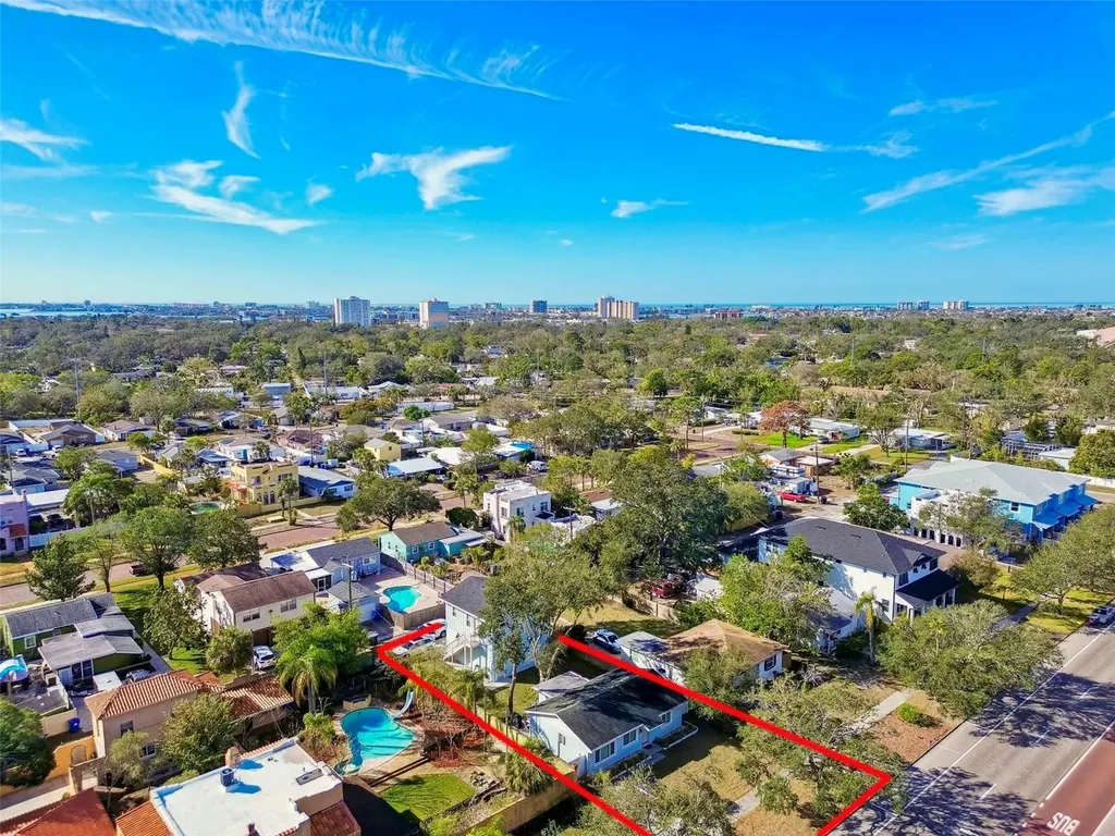 6526 1st Avenue S St Petersburg FL 33707