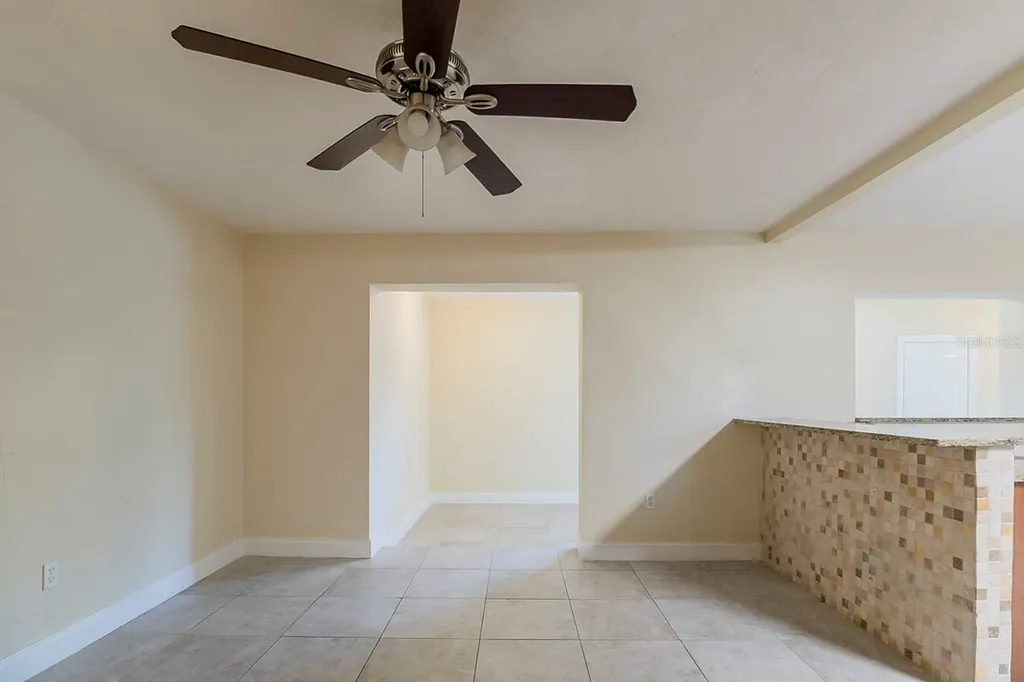 4320 Meadowbrook Avenue Orlando FL 32808