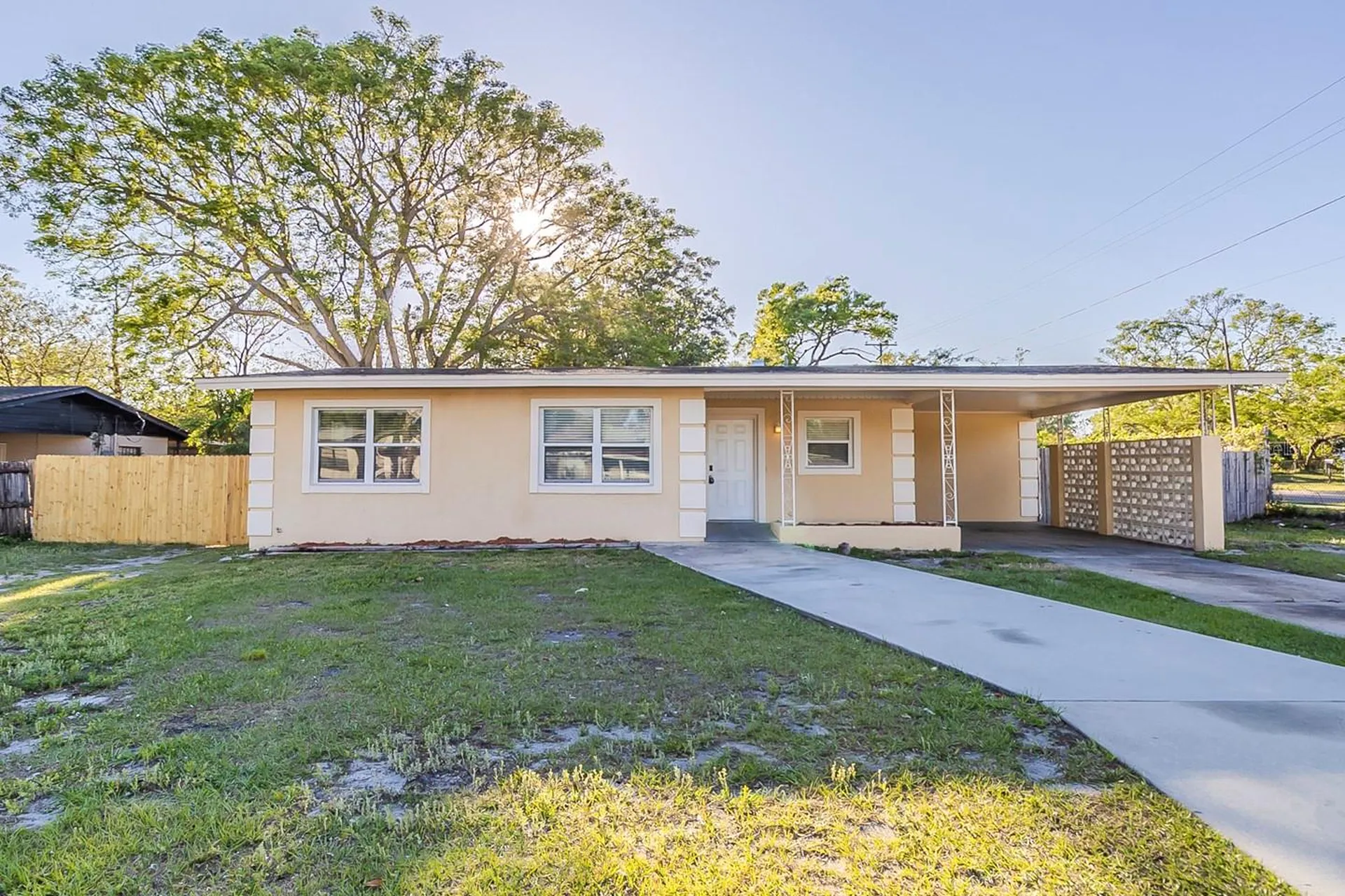 4320 Meadowbrook Avenue Orlando FL 32808