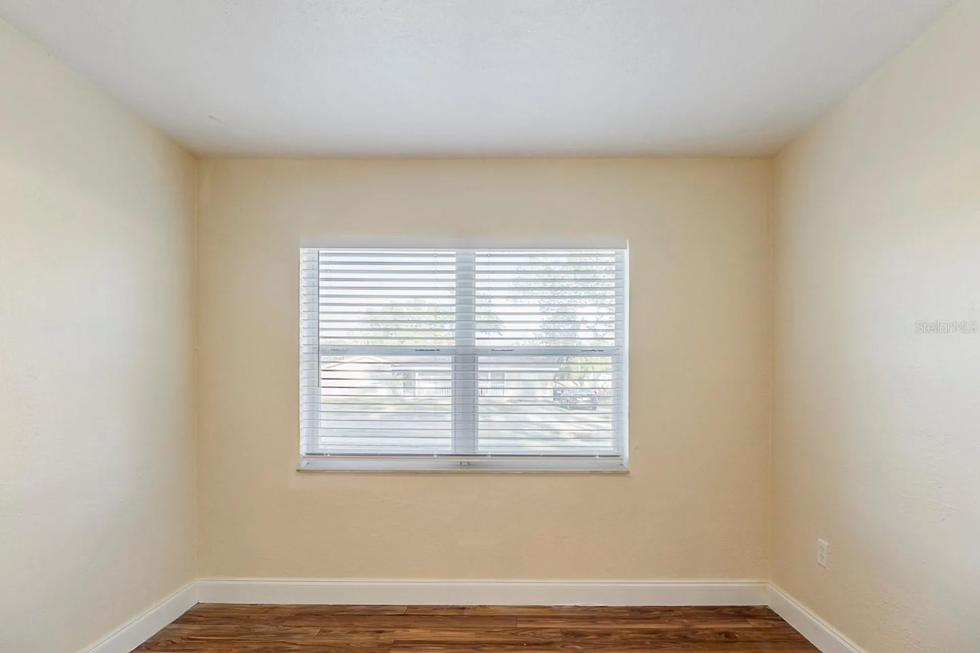 4320 Meadowbrook Avenue Orlando FL 32808