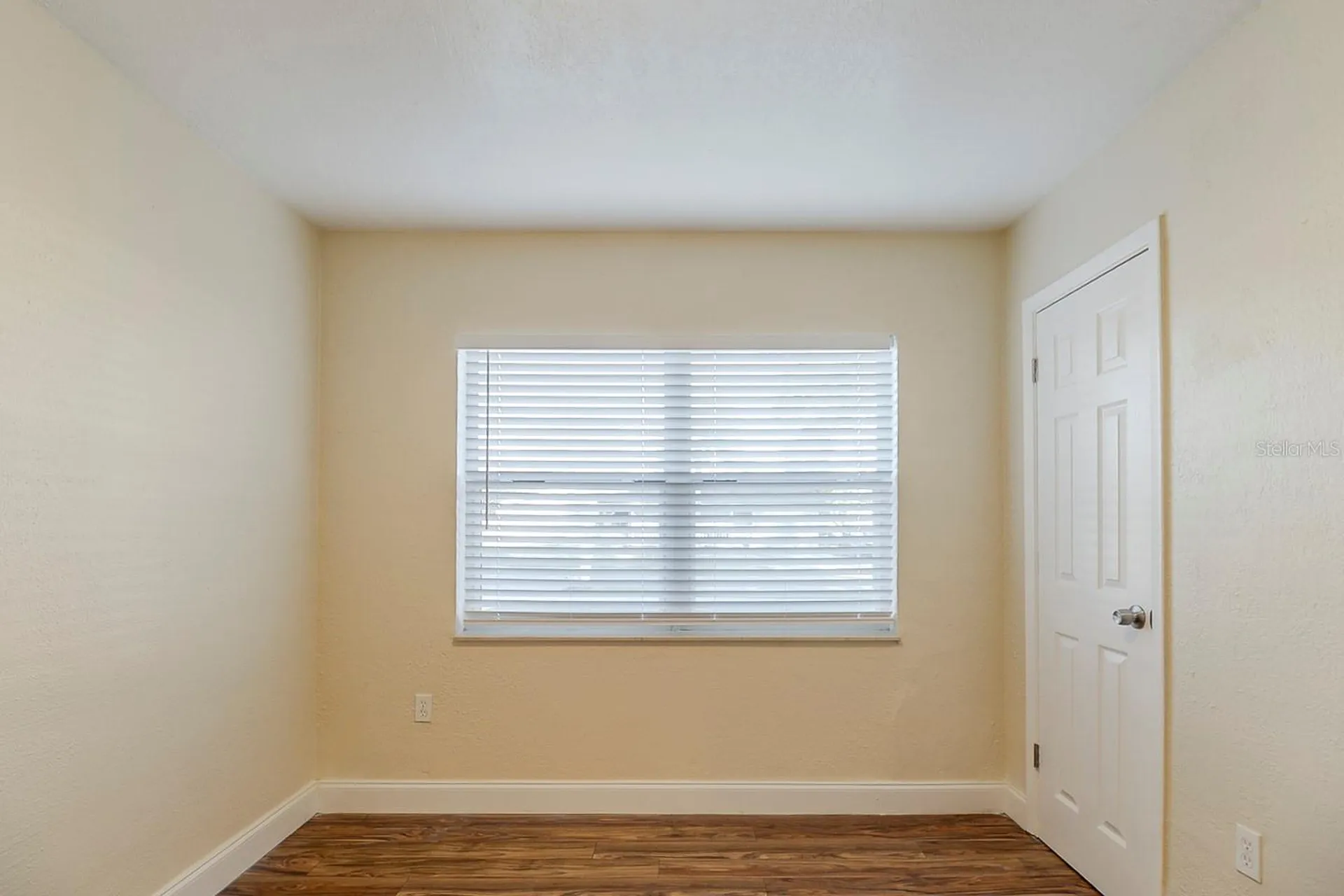 4320 Meadowbrook Avenue Orlando FL 32808