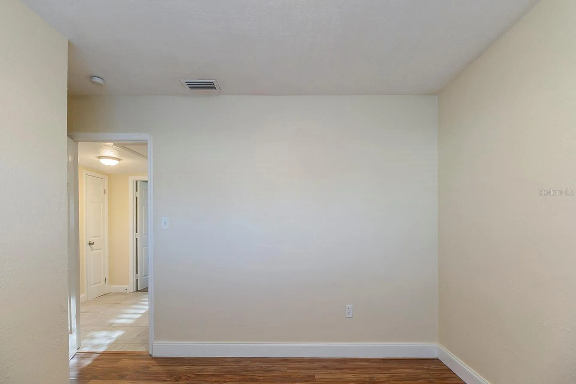 4320 Meadowbrook Avenue Orlando FL 32808