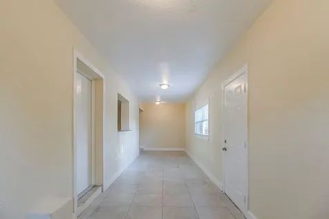 4320 Meadowbrook Avenue Orlando FL 32808