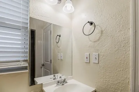 4320 Meadowbrook Avenue Orlando FL 32808