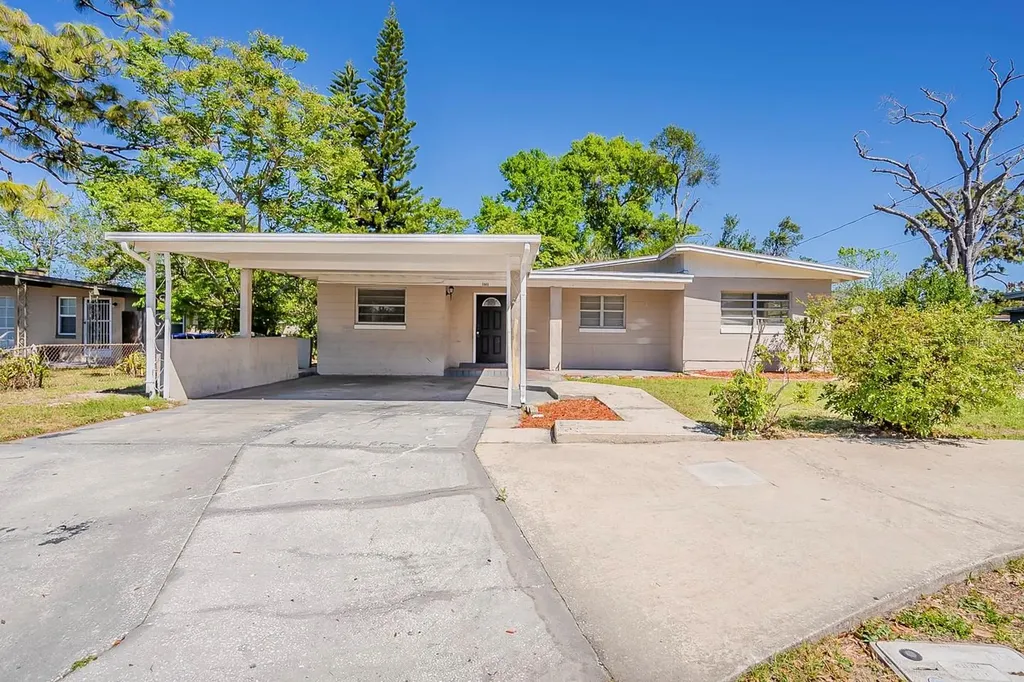 5909 Avery Street Orlando FL 32808