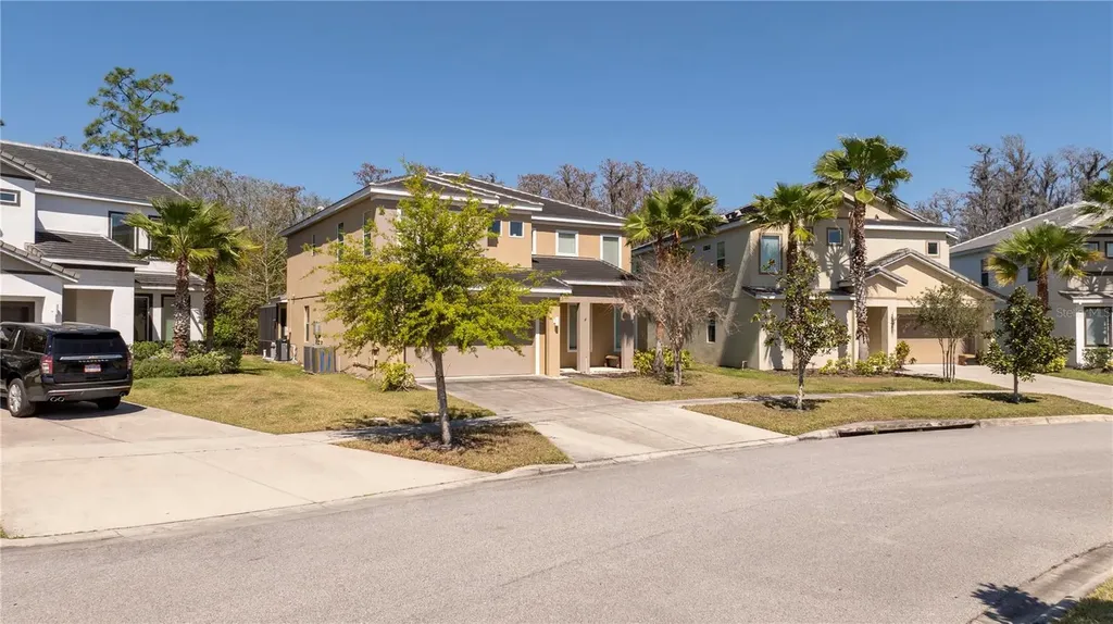 4561 Cabello Loop Kissimmee FL 34746