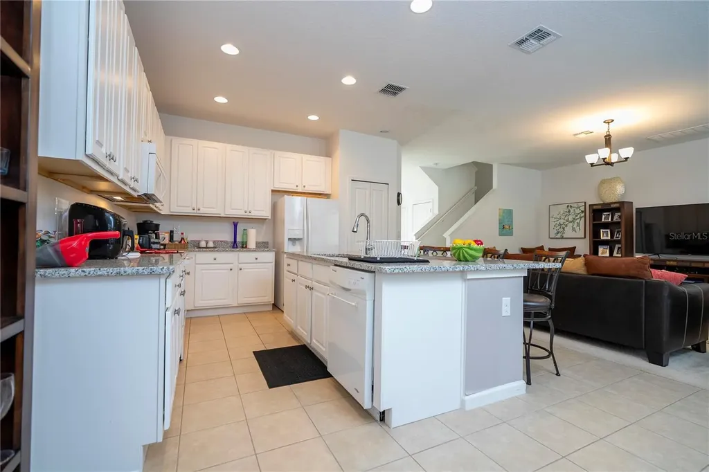 4561 Cabello Loop Kissimmee FL 34746