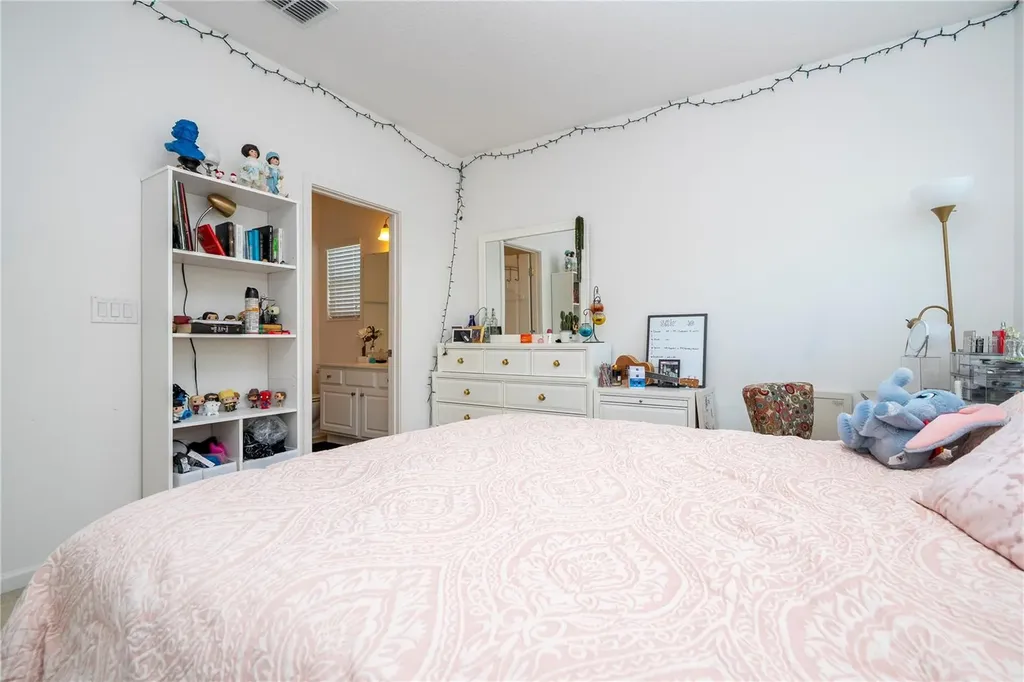 4561 Cabello Loop Kissimmee FL 34746