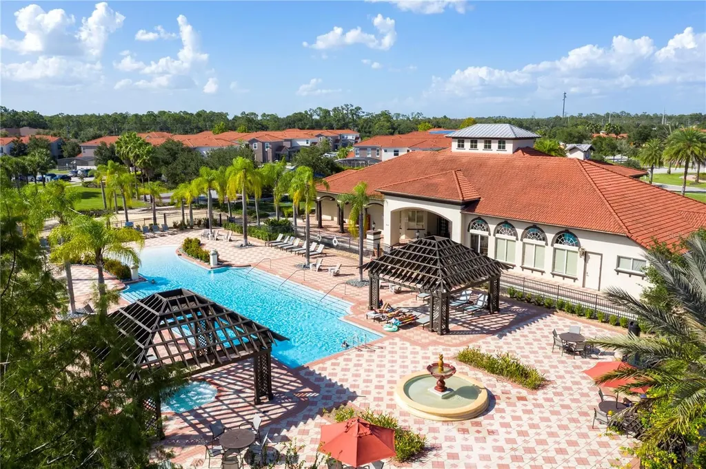4561 Cabello Loop Kissimmee FL 34746